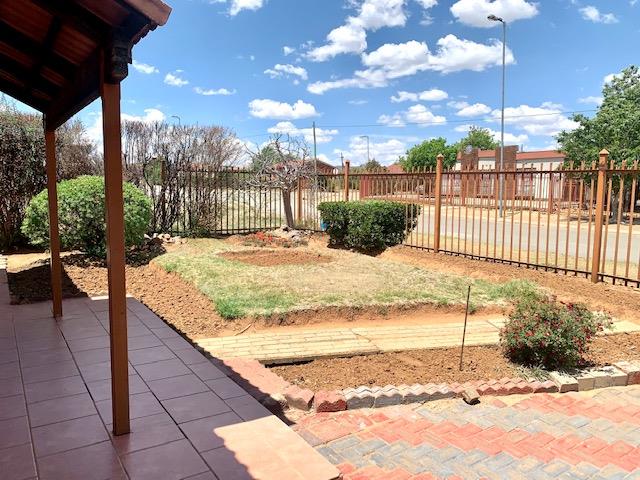 2 Bedroom Property for Sale in Thaba Nchu Free State